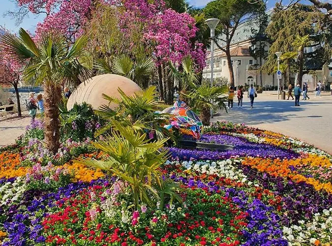 Meranosuites - Therme *